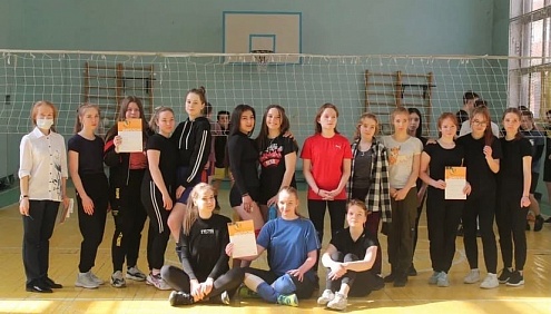 В колледже МВЕУ с 23 по 31 марта проводились соревнования по волейболу